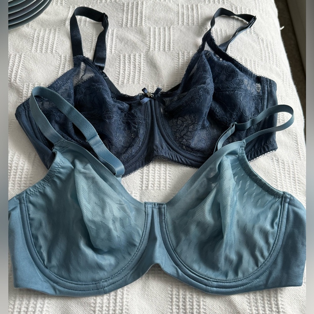 Wacoal Lace Navy and Dusty Blue Underwire Bras - Pair